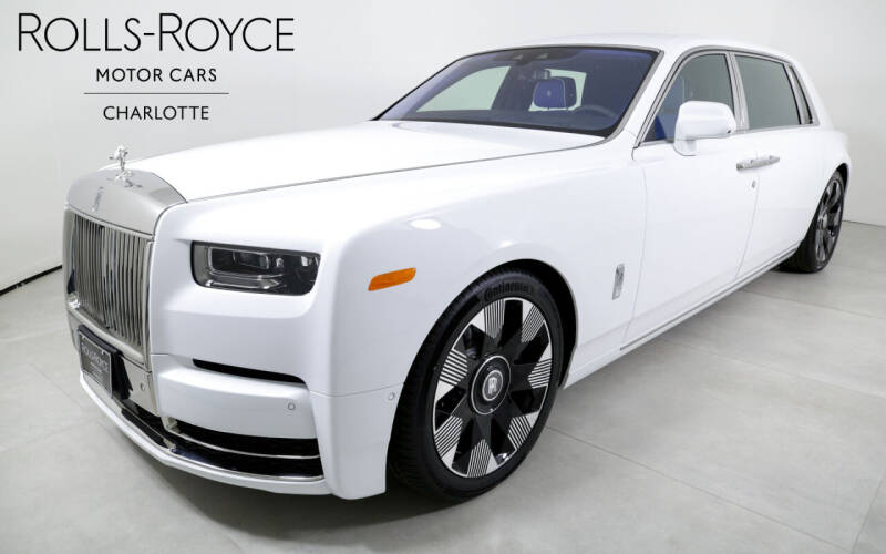 2024 Rolls-Royce Phantom EWB