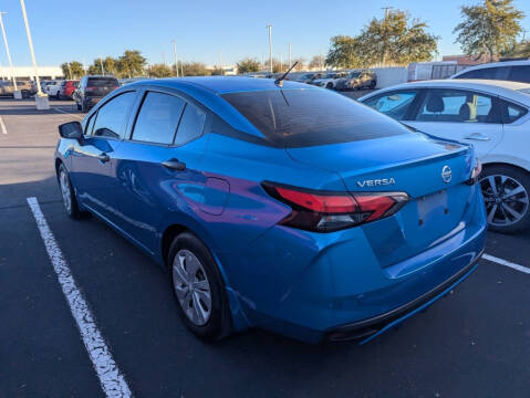 2022 Nissan Versa S