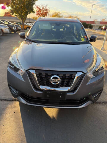 2020 Nissan Kicks SR