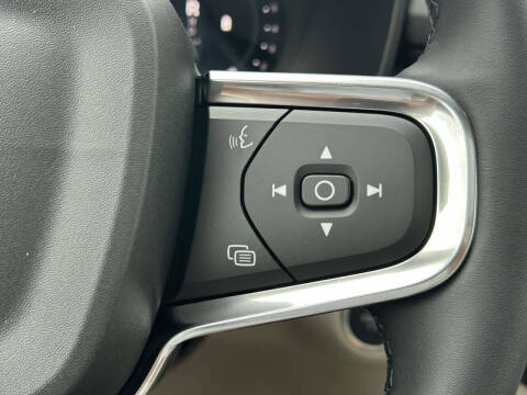 2026 Volvo XC40 B5 Ultra