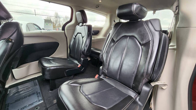 2021 Chrysler Voyager LXi