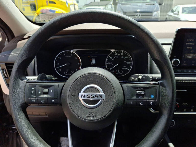 2021 Nissan Rogue SV