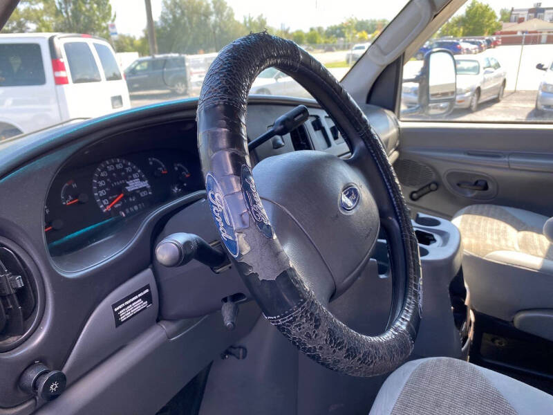 2003 Ford E-Series E-350 SD