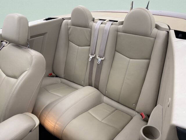 2011 Chrysler 200 Limited