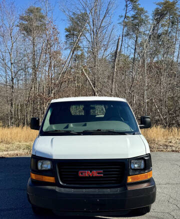 2003 GMC Savana for sale at ONE NATION AUTO SALE LLC in Fredericksburg VA
