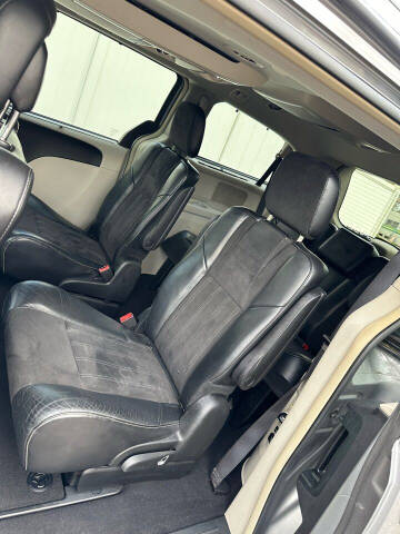 2014 Chrysler Town and Country 30th Anniversary