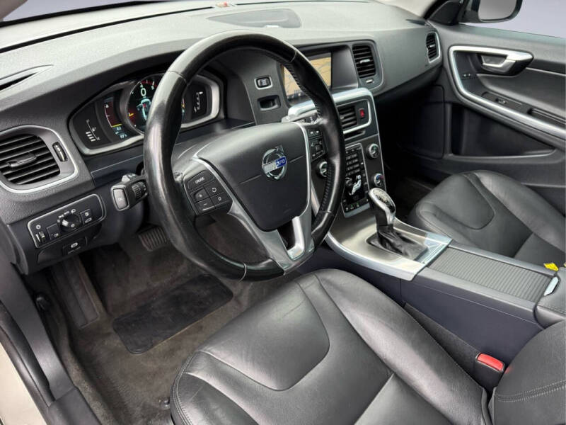 2015 Volvo S60 T5 Drive-E Platinum