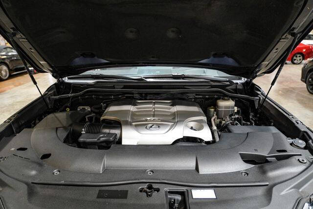 2018 Lexus LX 570 Three-Row