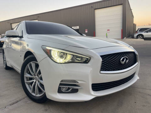 2015 Infiniti Q50 Premium