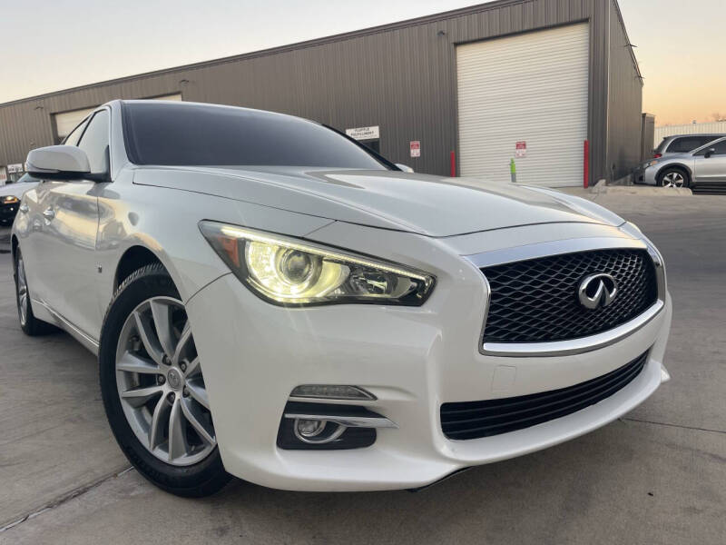 2015 Infiniti Q50 Premium