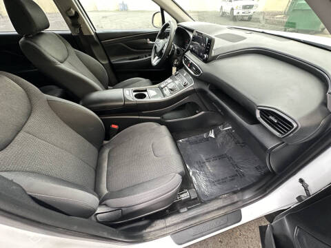 2021 Hyundai Santa Fe SE