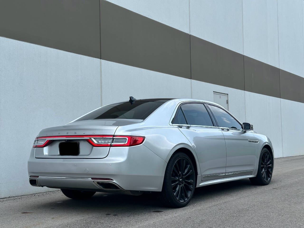 2018 Lincoln Continental for sale at Phoenix Motor Co in Romulus, MI