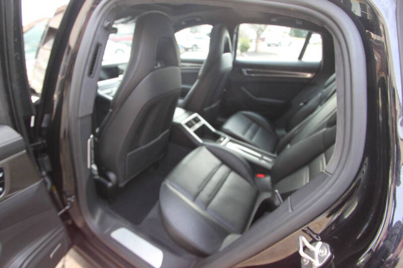 2017 Porsche Panamera Turbo