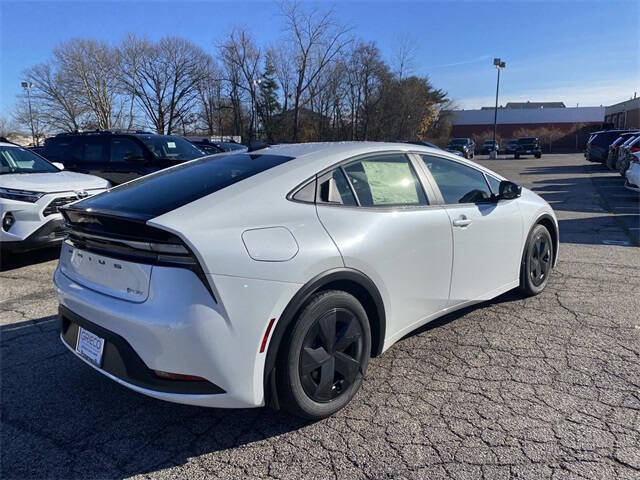 2026 Toyota Prius Plug-in Hybrid SE
