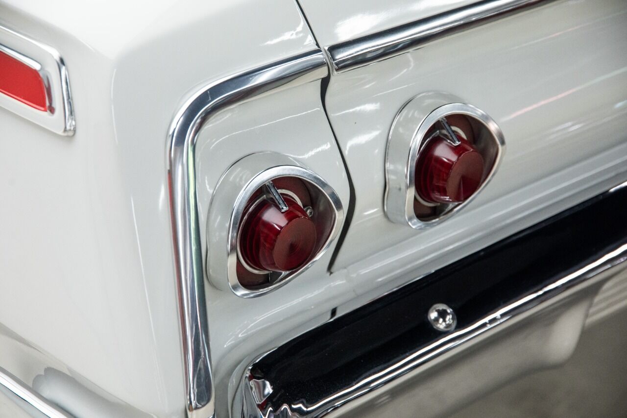 1962 Chevrolet Impala 36
