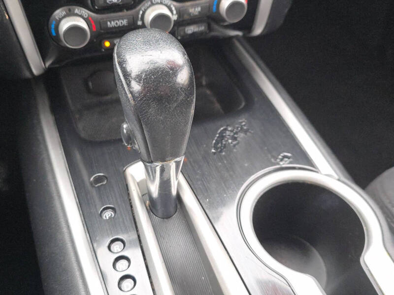 2019 Nissan Pathfinder SV