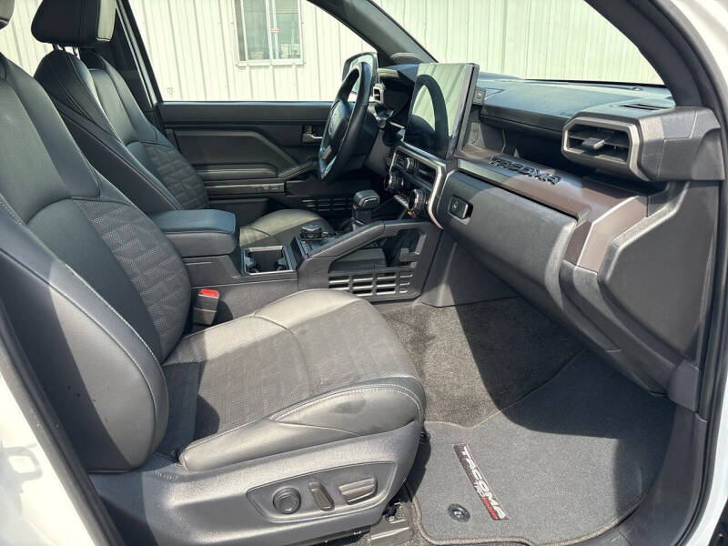 2024 Toyota Tacoma TRD Off-Road