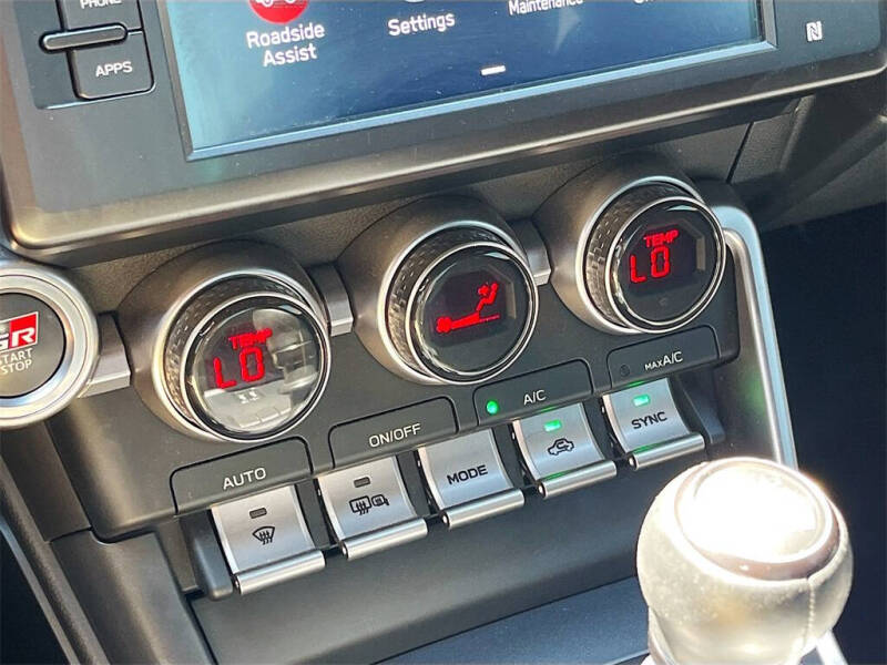 2024 Toyota GR86 Premium