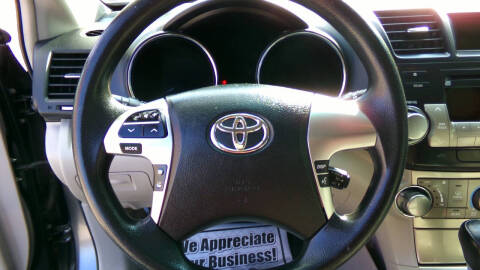 2012 Toyota Highlander SE