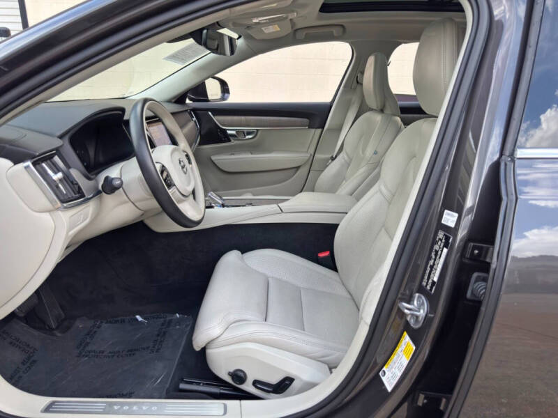2023 Volvo S90 B6 Ultimate