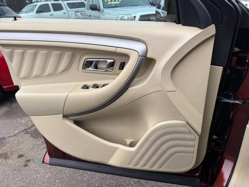 2015 Ford Taurus SEL