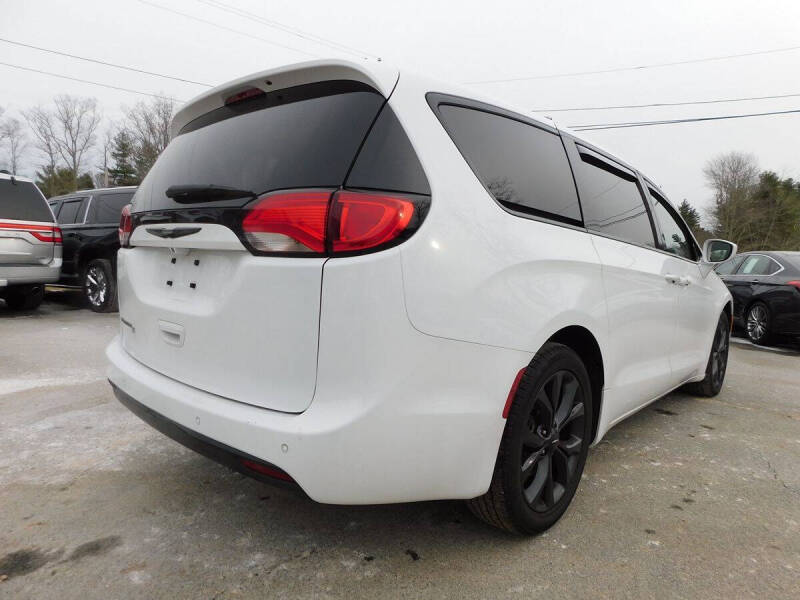 2020 Chrysler Pacifica Touring