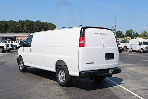 2025 Chevrolet Express 3500