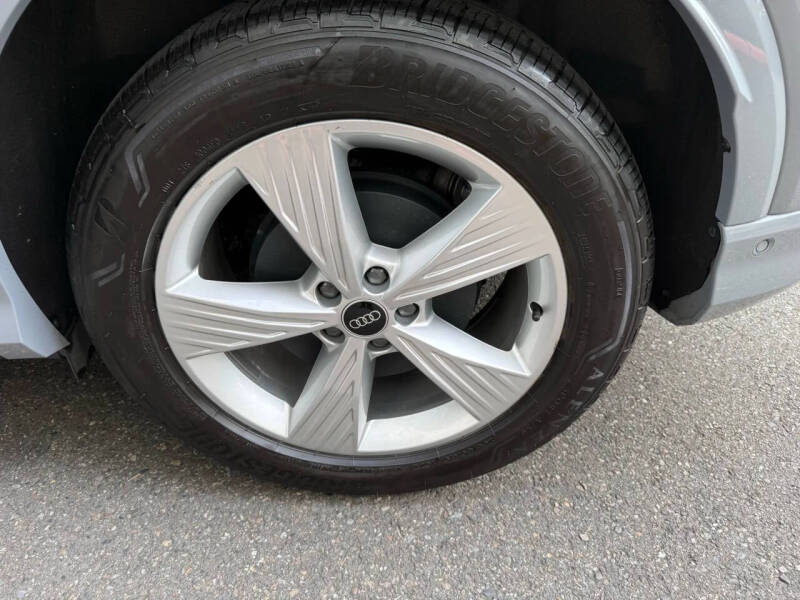 2024 Audi Q4 e-tron quattro Prestige 50