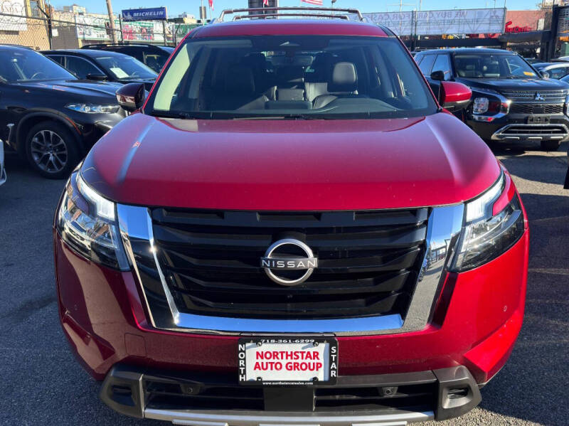 2023 Nissan Pathfinder SL