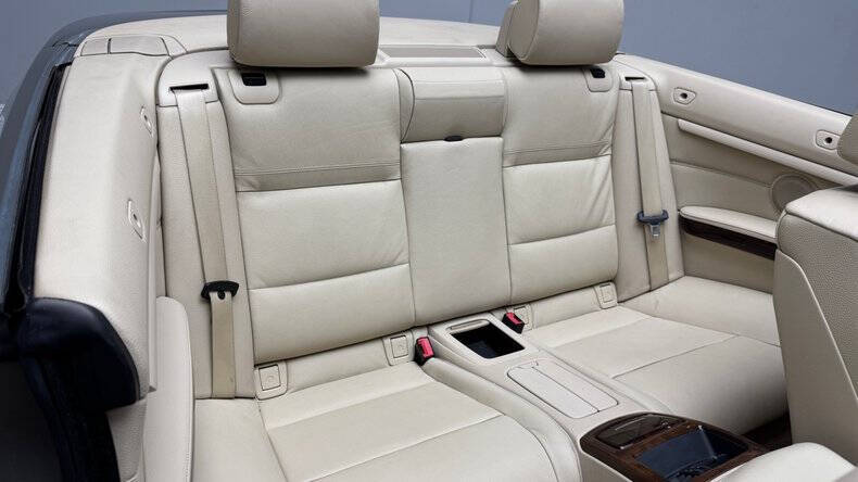 2011 BMW 3 Series 328i