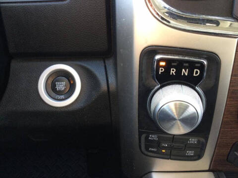 2017 RAM 1500 Laramie