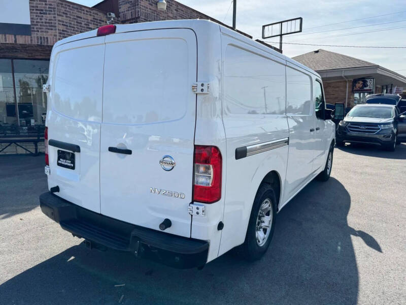2019 Nissan NV