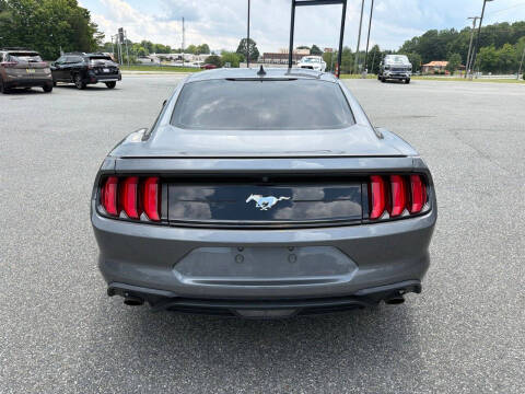 2022 Ford Mustang EcoBoost Premium