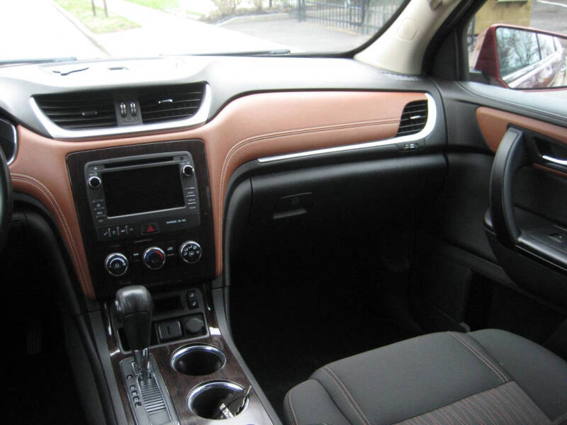 2016 Chevrolet Traverse LT
