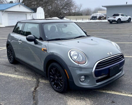 2016 MINI Hardtop 2 Door for sale at Kayser Motorcars in Janesville WI