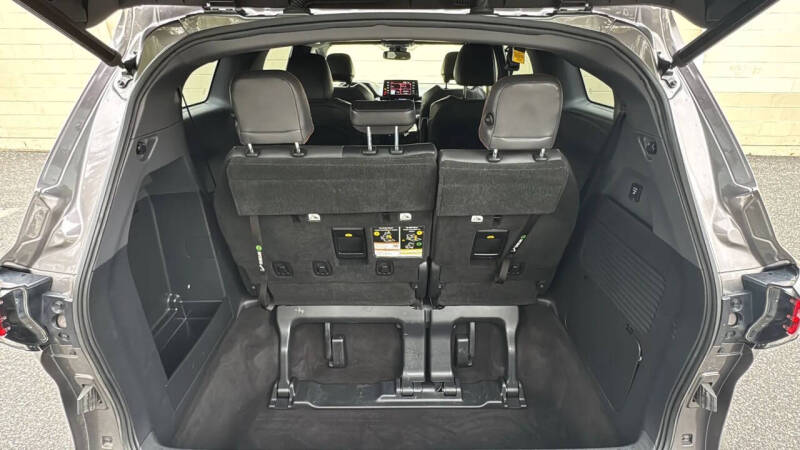 2021 Toyota Sienna XSE 7-Passenger