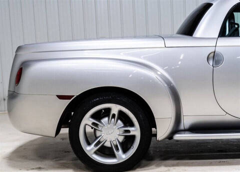 2004 Chevrolet SSR LS