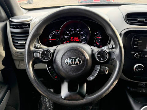 2015 Kia Soul +