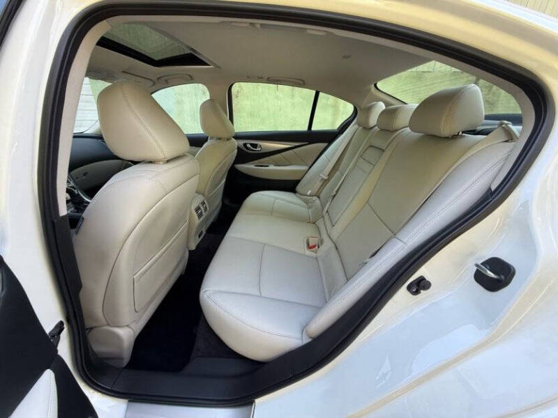 2024 Infiniti Q50 Luxe