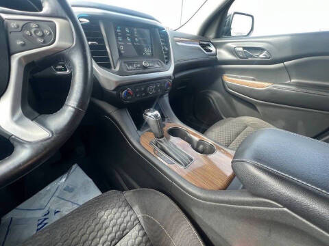 2017 GMC Acadia SLE-1