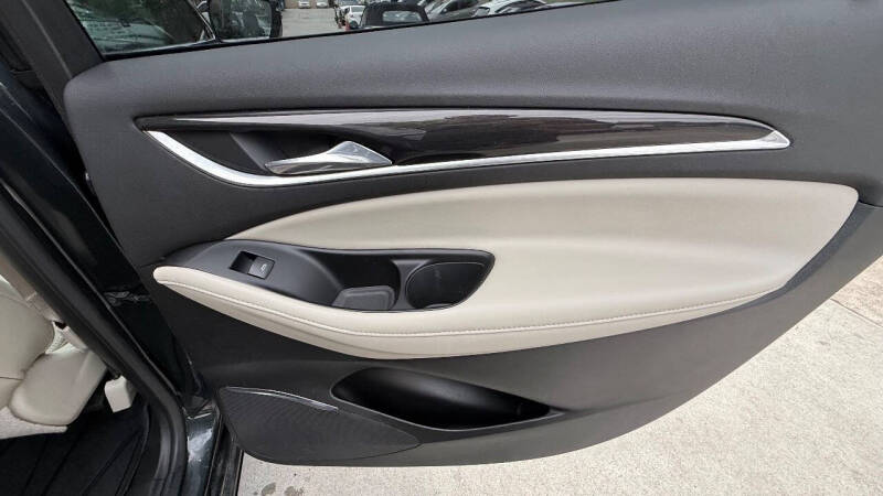 2019 Buick Enclave Essence