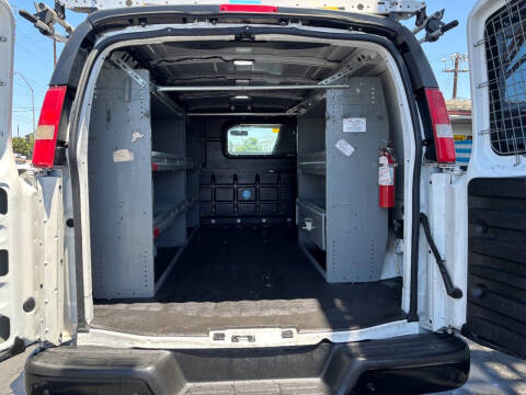 2017 Chevrolet Express 2500