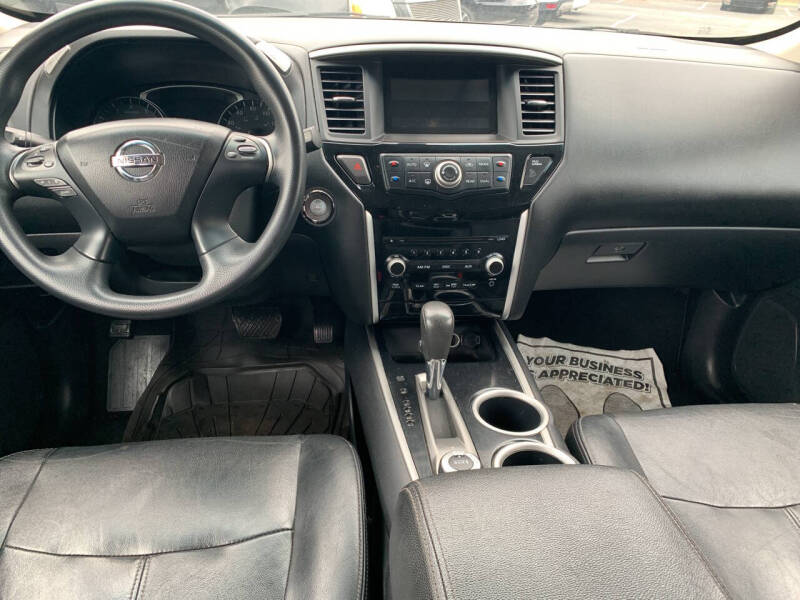 2013 Nissan Pathfinder Platinum