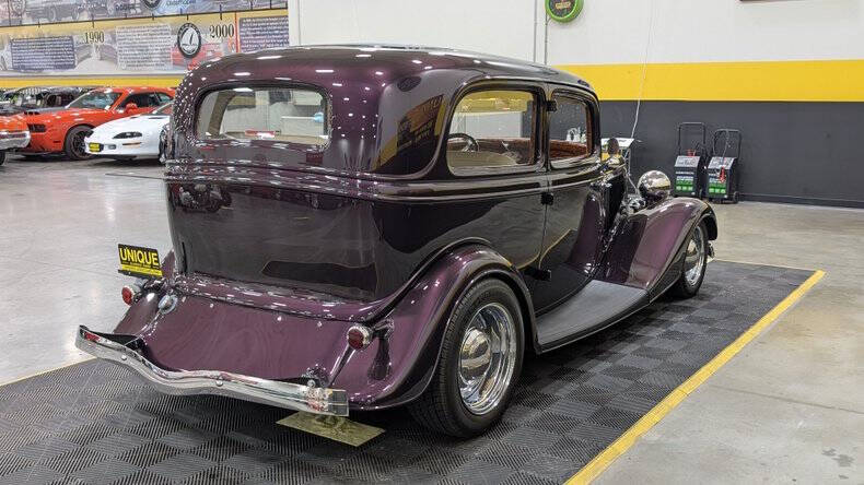 1934 Ford Deluxe