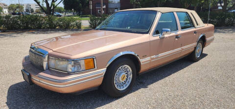 1994 Lincoln Town Car for sale at JC Auto Sales LLC in Wichita KS