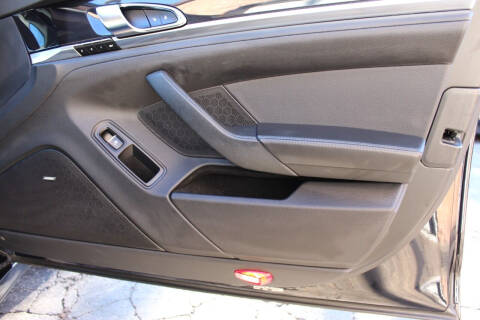 2015 Porsche Panamera 4