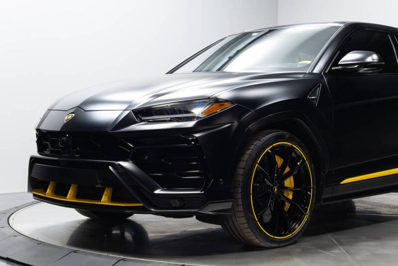 2022 Lamborghini Urus
