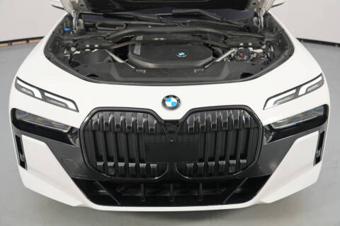 2023 BMW 7 Series 740i