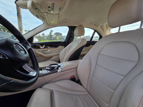 2016 Mercedes-Benz C-Class