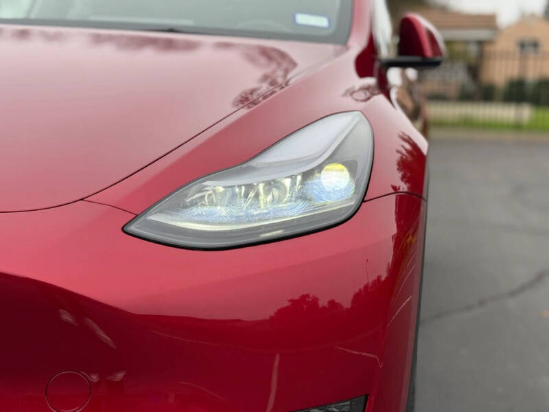 2024 Tesla Model Y Performance